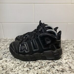 Nike Air More Uptempo GS Sneakers in Black Anthracite Youth 2Y FQ7733-001
